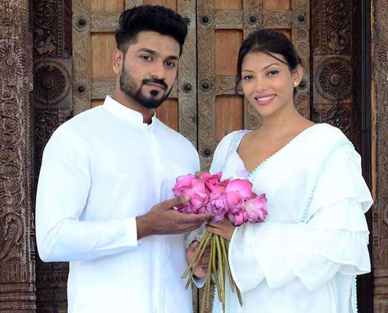 පින්බර වෙසඟේ බැති සිතින්