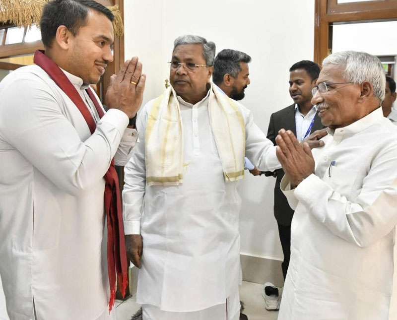 නාමල් රාජපක්ෂ මැතිතුමා කර්ණාටක ප්‍රාන්තයේ ප්‍රධාන අමාත්‍යවරයෙකු හමුවෙයි