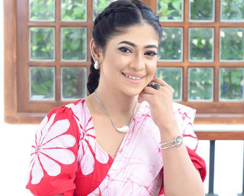 අවුරුදු සමයට ගැලපෙන විලාසිතා