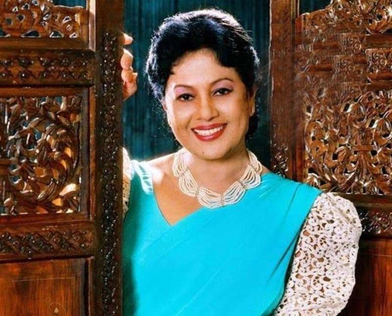 අප සිනමාවට පෙම්බැන්දේ ඇගේ රංගනය නිසා