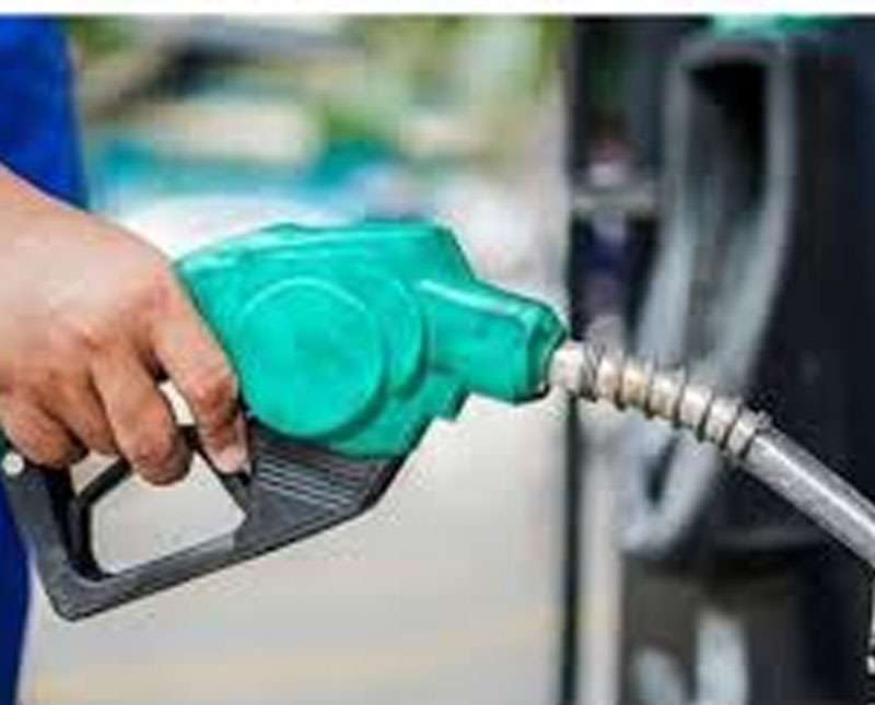 ඉන්ධන මිළ ඉහළ යාමෙන් ප්‍රවාහන ගාස්තුත් ඉහළට – ත්‍රිරෝද, පාසල් වෑන් සහ පුද්ගලික බස් ගාස්තු වැඩි කිරීමට සූදානම්