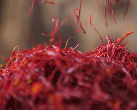 රන්වන් සමකට සැෆ්‍රන් මුහුණට