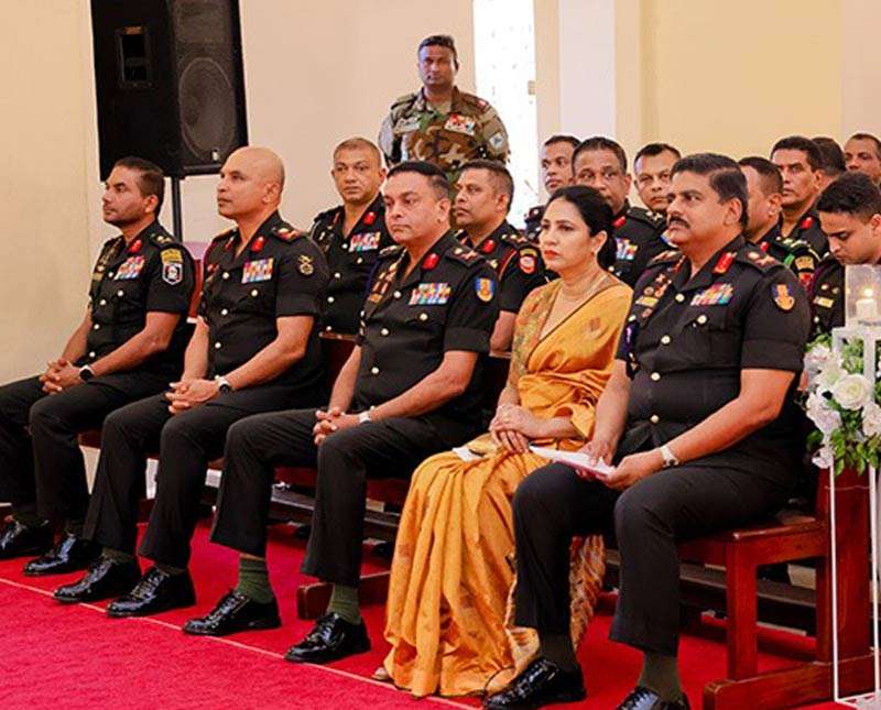 යුද්ධ හමුදාවේ 76 වන සංවත්සරයට සර් ව  ආගමික වැඩසටහන්