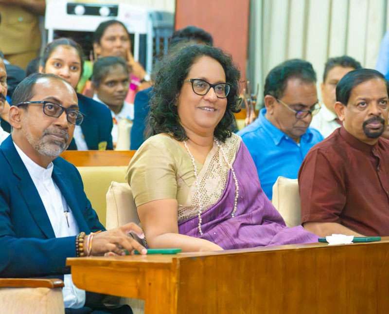 පරිවර්තනීය වෙනසක් සඳහා ආකල්පමය හා සංස්කෘතික වශයෙන් දියුණු පුරවැසියෙකු බිහි කළ යුතුයි