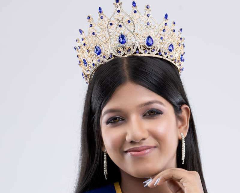 රුව හැඩැති දේහ නාරී