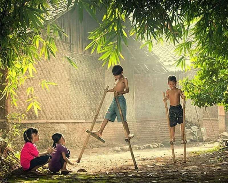 ළමා කාලයේ සෑබෑ අයිතිය දරුවන් ට දෙන්න