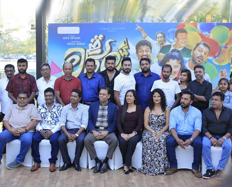 සිනමාවට මළ මගුලක්   වෙන්නයි යන්නේ