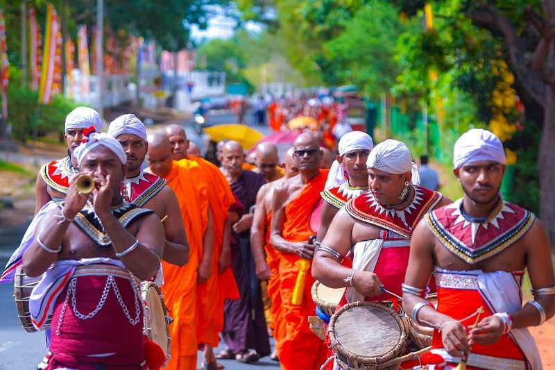 මා නිවත්ථ අභික්ඛම - ජාතික භික්ෂු දිනය අදයි