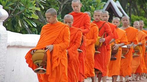 දෙන්නට දෙයක් නැතත් දානයක් දෙන්න පුළුවන්ද?