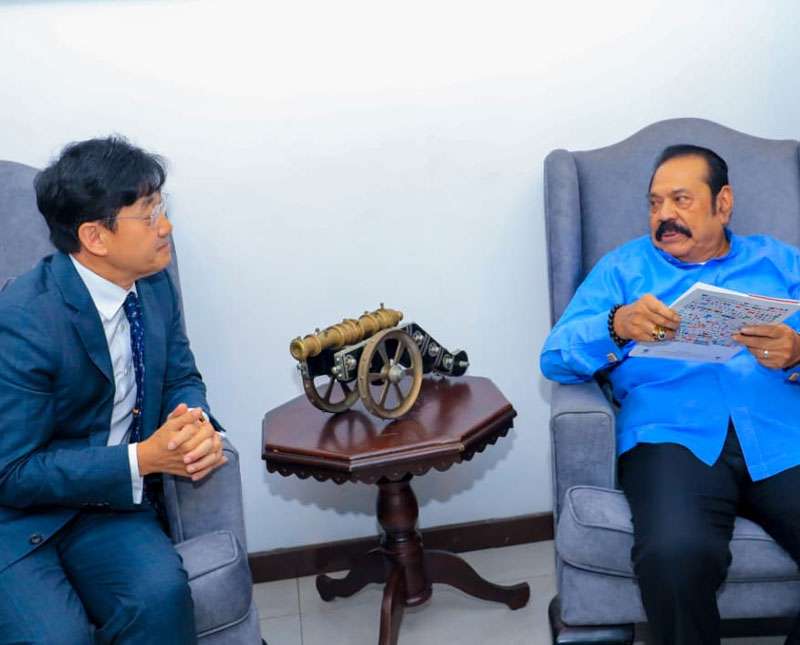 ජොං-මූන් චෝයි මහතා සහ මහින්ද අතර හමුවක්