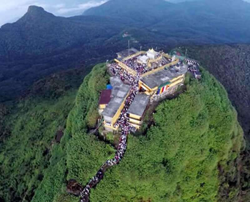 ශ්‍රී පාද වන්දනා සමය අදින් අවසන්