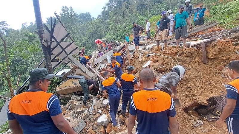 දින හතරක මහ වැස්සක්, අවදානම් ගැන අවධානයෙන් ඉන්න