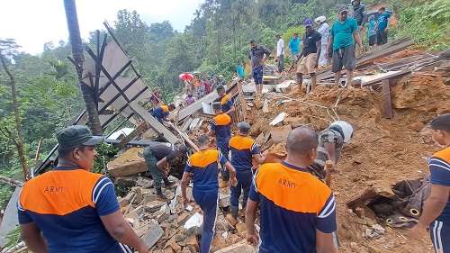 දින හතරක මහ වැස්සක්, අවදානම් ගැන අවධානයෙන් ඉන්න