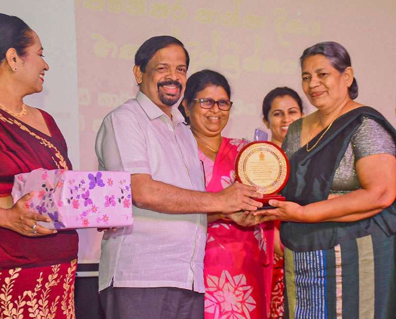 මාතලේ දිරිය කාන්තාවන් අගය කිරීමේ වැඩසටහනක්