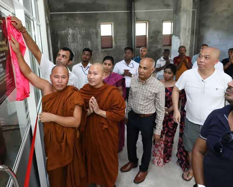 මිනිපේ ප්‍රජාවට පිරිපහදු කළ පානීය ජලය