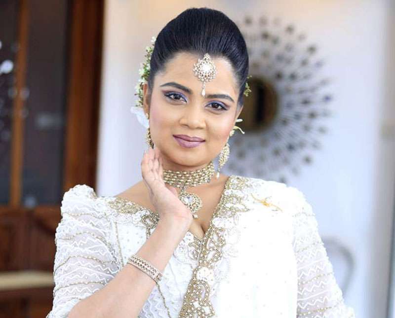 පතිකුලයට යන ඔබට සුන්දර විලාසිතා