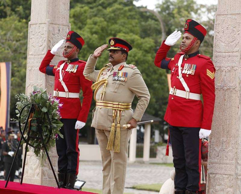 මාතෘභූමියේ නිදහස වෙනුවෙන් දිවිදුන් රවිරුවන්ට පුෂ්පෝපහාර