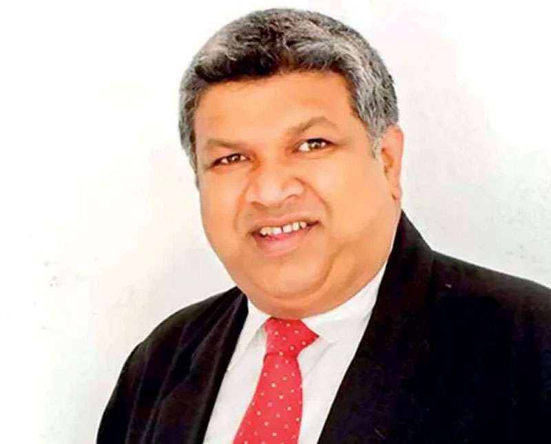 වගකීම බාර ගන්නවා කියලා ඉල්ලා අස් නොවුණේ ඇයි ? ඇමතිගෙන් උත්තරයක්