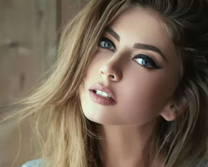 මලක් වගේ සුවඳට ඉන්න හැම ගැහැණු ළමයෙක්ම දැනගත යුතුම රහස් 20ක්