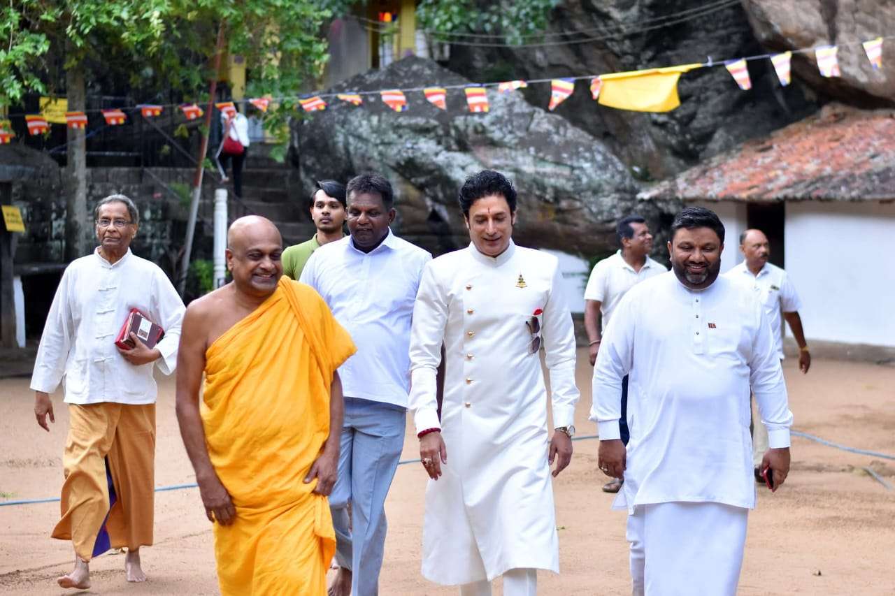මාතලේට ගිය ඉන්දීය සිනමා නළු ගඟන් මලික්