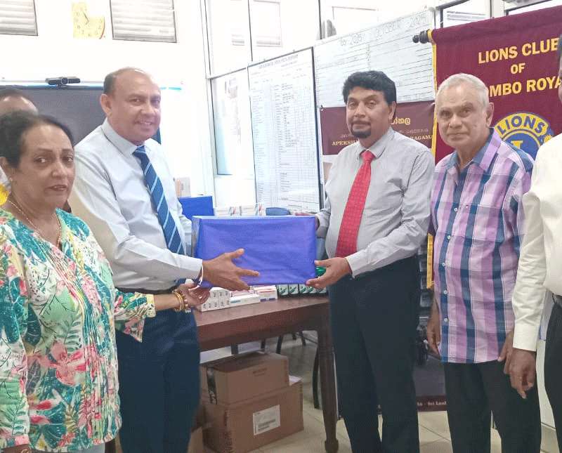 කළම්බු රෝයල්ටි සිංහ සමාජයෙන් උතුම් ක්‍රියාවක්