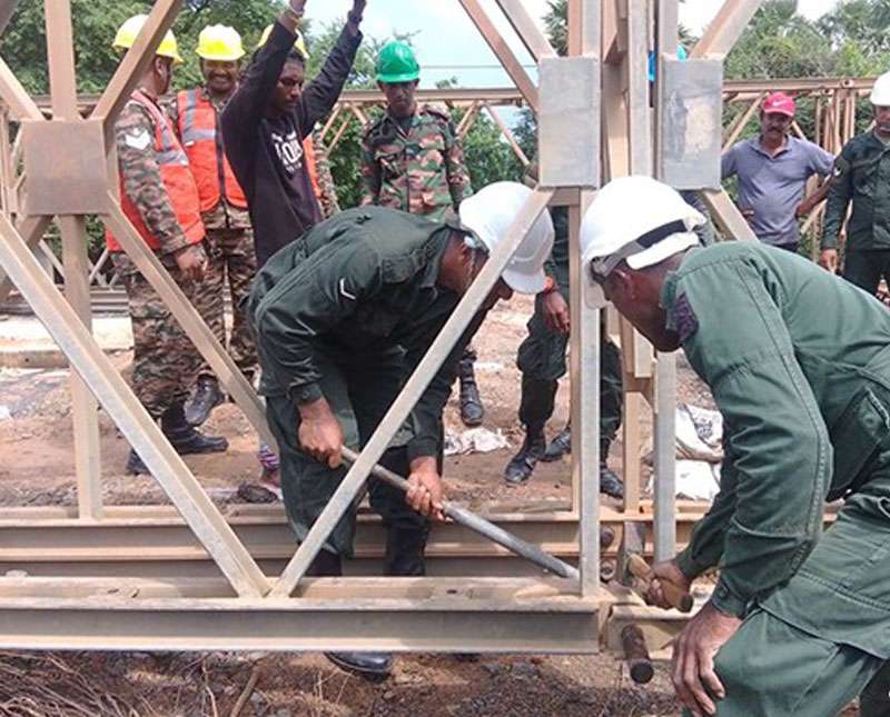 කැඩුණු කන්දවෙයිලි හි පාලම යලි හදයි