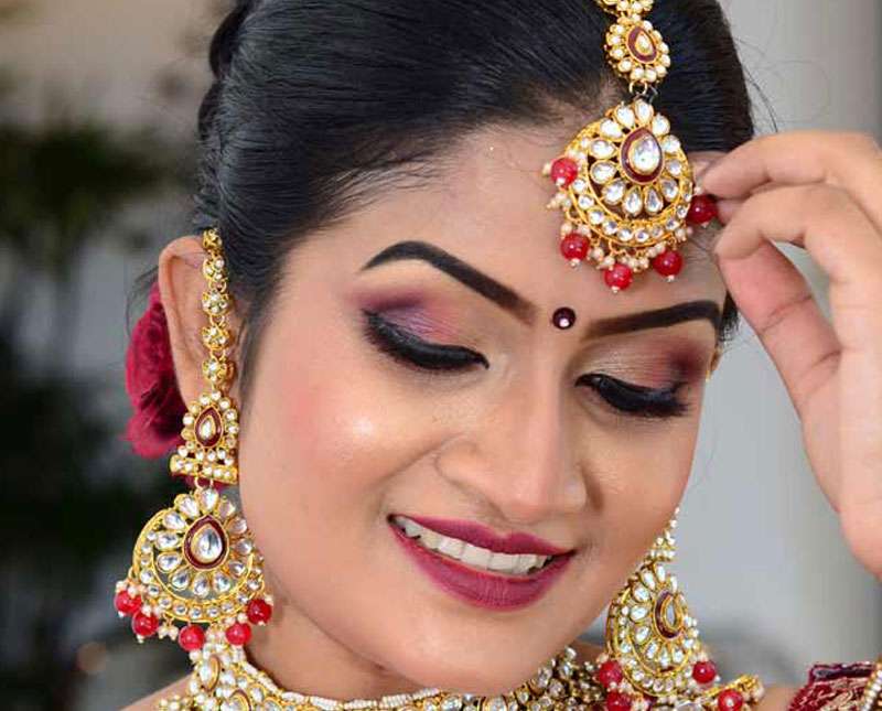 හැඩැති දේහ නාරී