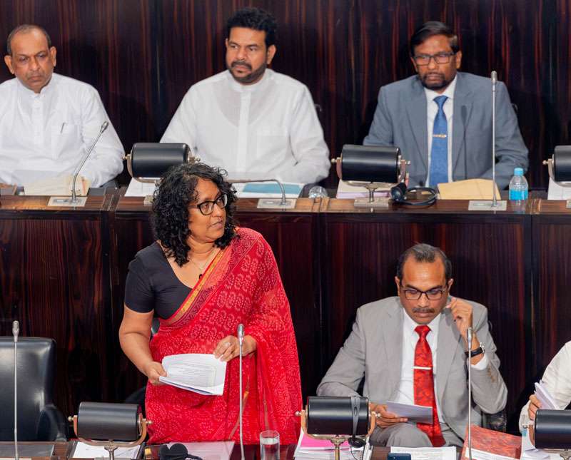 අයවැයෙන් සියළු ක්ෂේත්‍ර ආවරණය කර තිබෙනවා