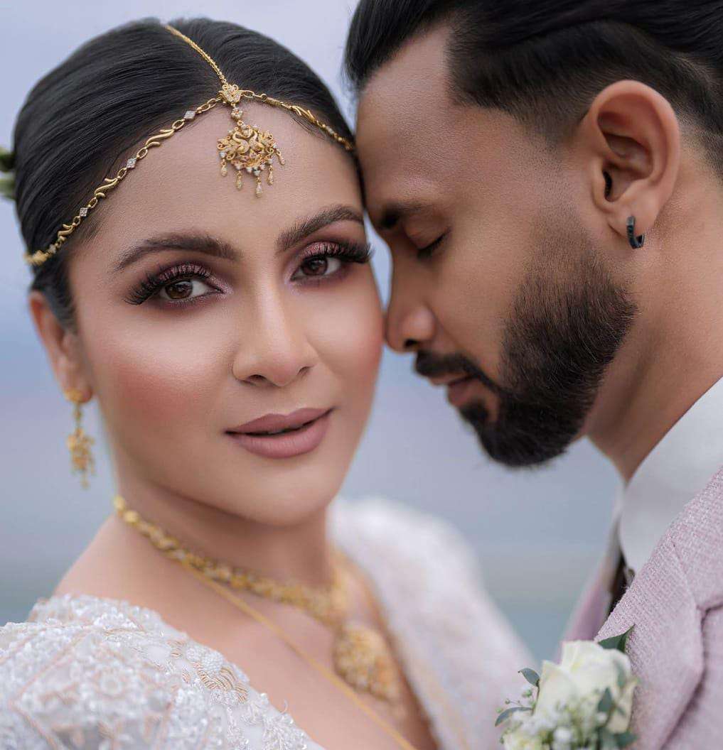 තරින්දිටත් මංගල සීනු!