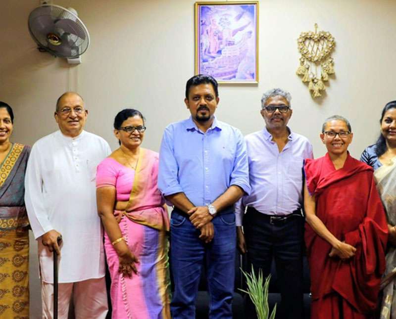 ව්‍යසනයෙන් දෙමාපියන් අහිමි වූ දරුවන්ගේ අභිවෘද්ධිය විදෙස්ගත ලාංකිකයෝ එක්වෙති