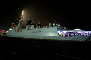 Secretary_attends_reception_onboard_visiting_Chinese_Naval_Ship_20160119_01p6