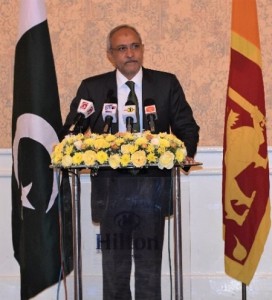 High Commissioner of Pakistan  H.E. Shakeel Hussain addressing the gathering