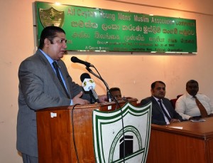 Acting High Commissioner Dr. Sarfraz Sipra addressing on the occasion