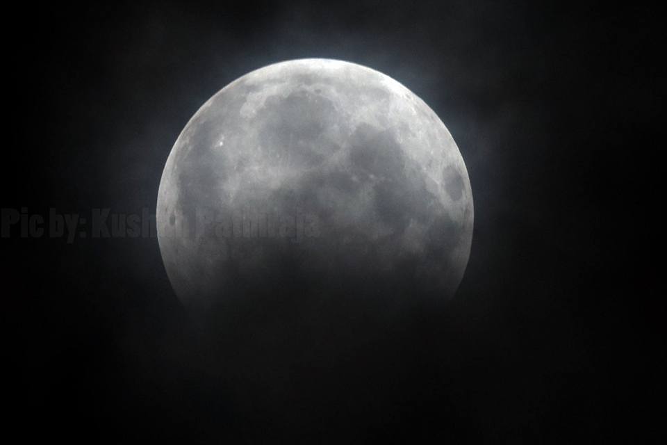 The partial lunar eclipse  (2)